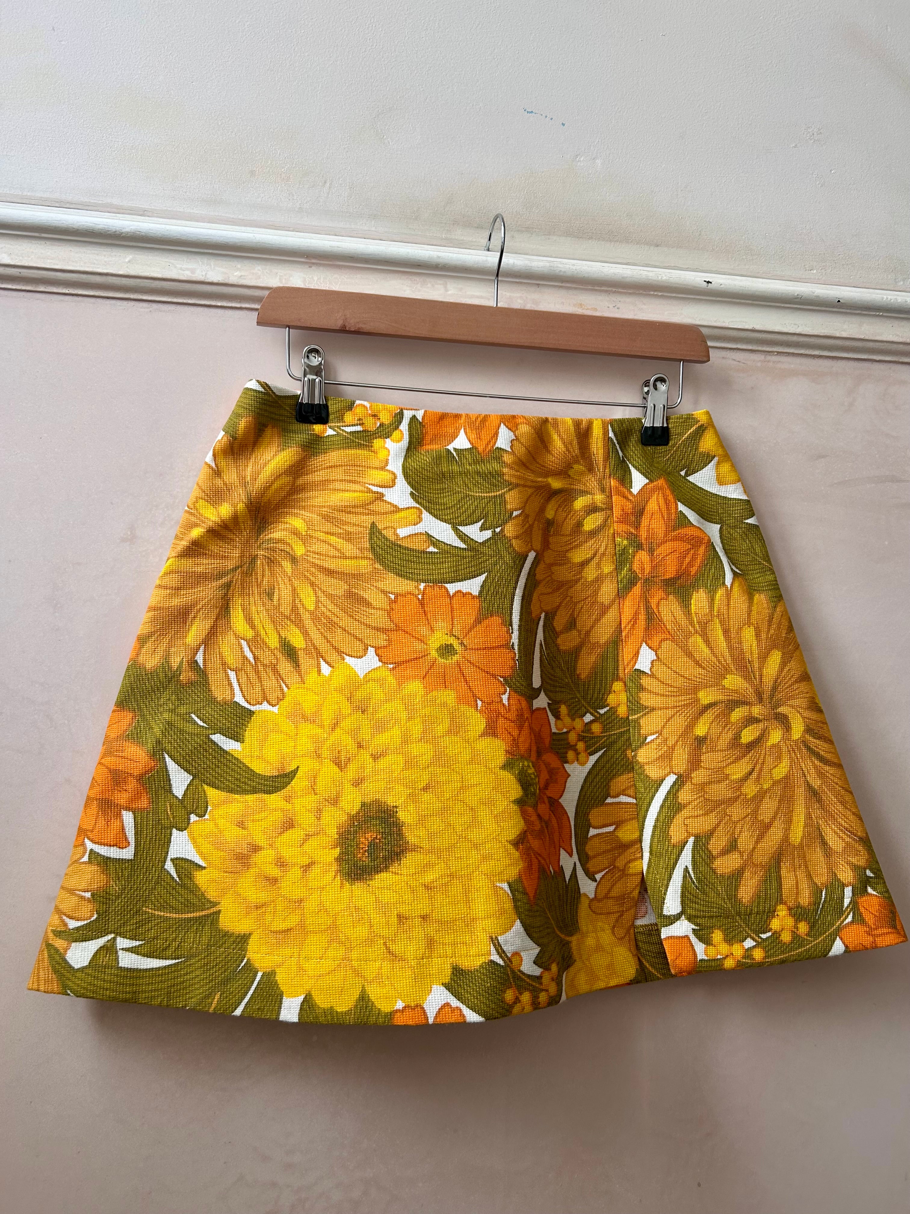 Carnation De'Ville Skirt