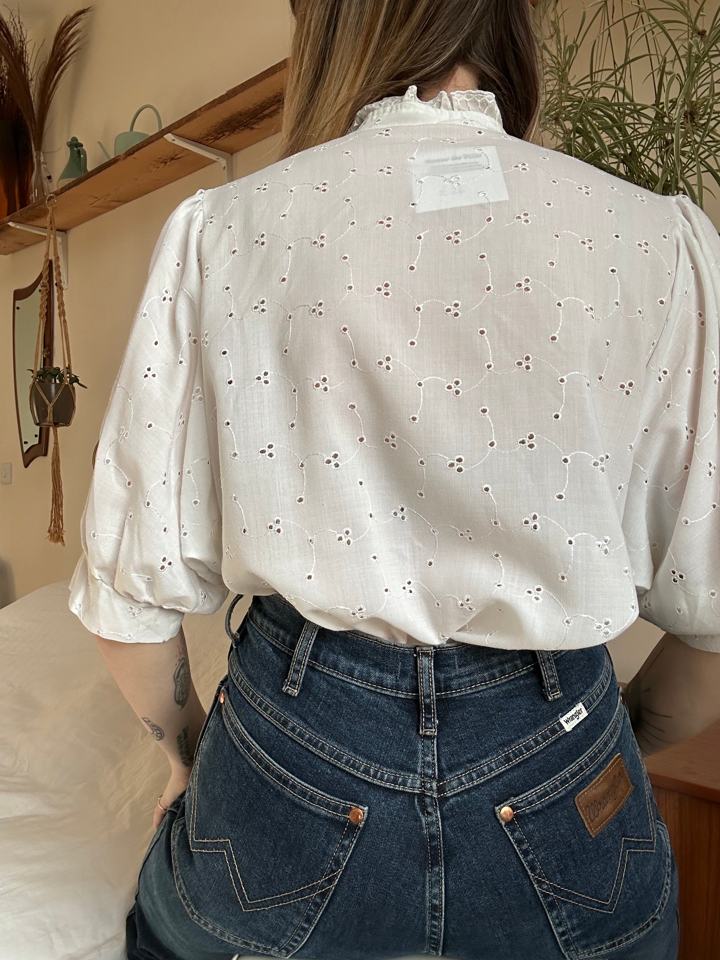 Broderie Blouse - L