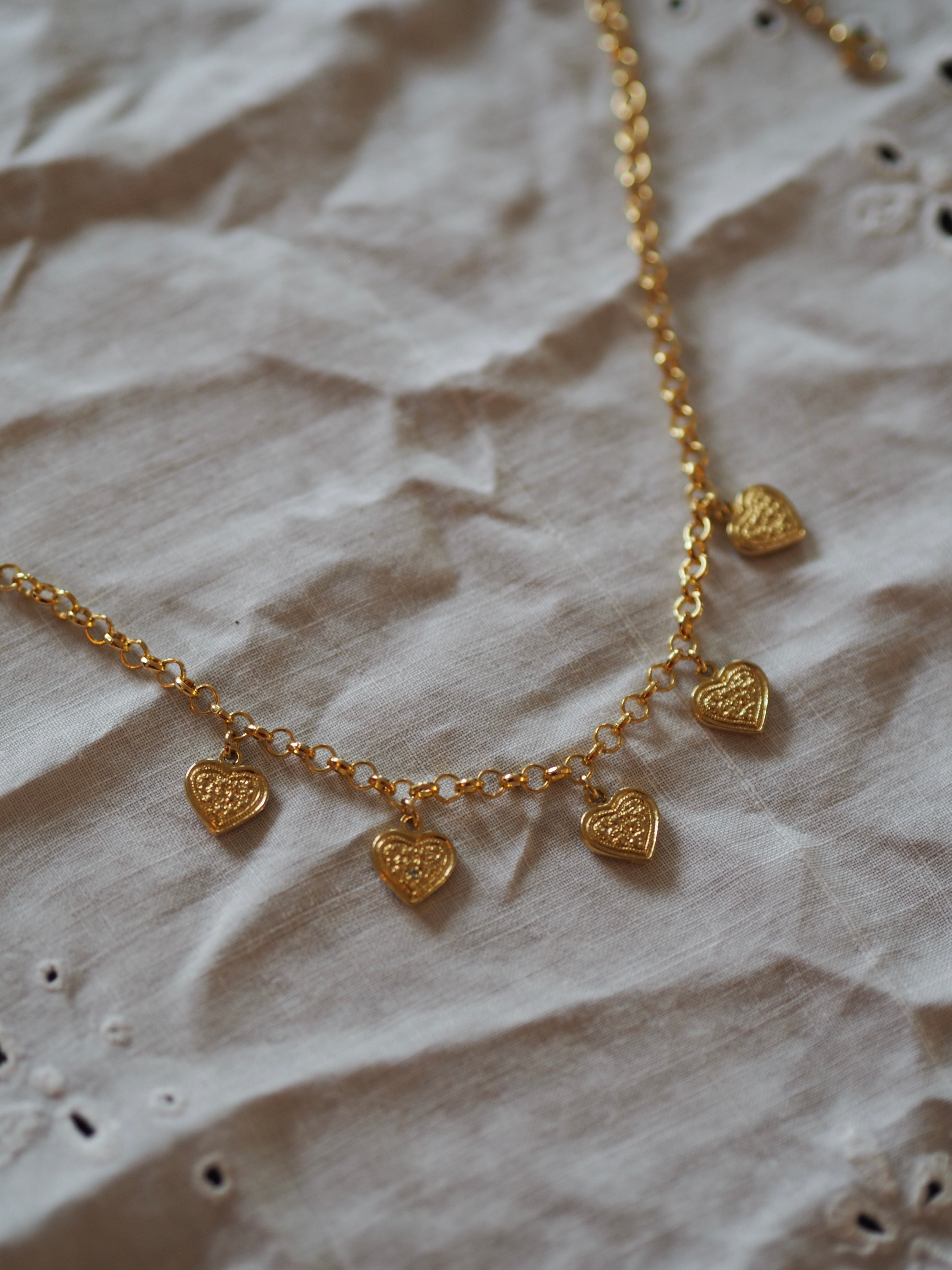 Chain of hearts