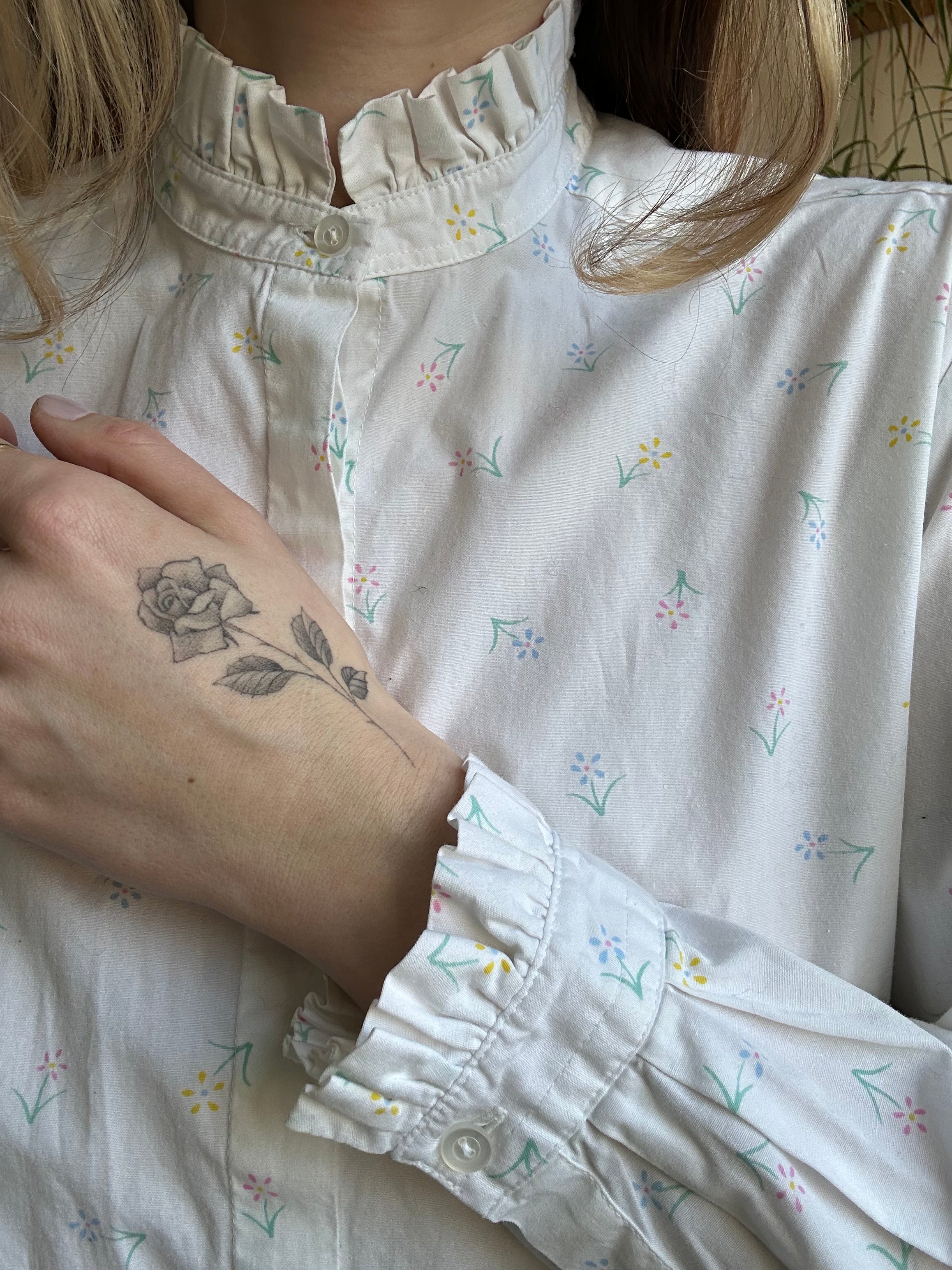 Frill Floral Shirt - L