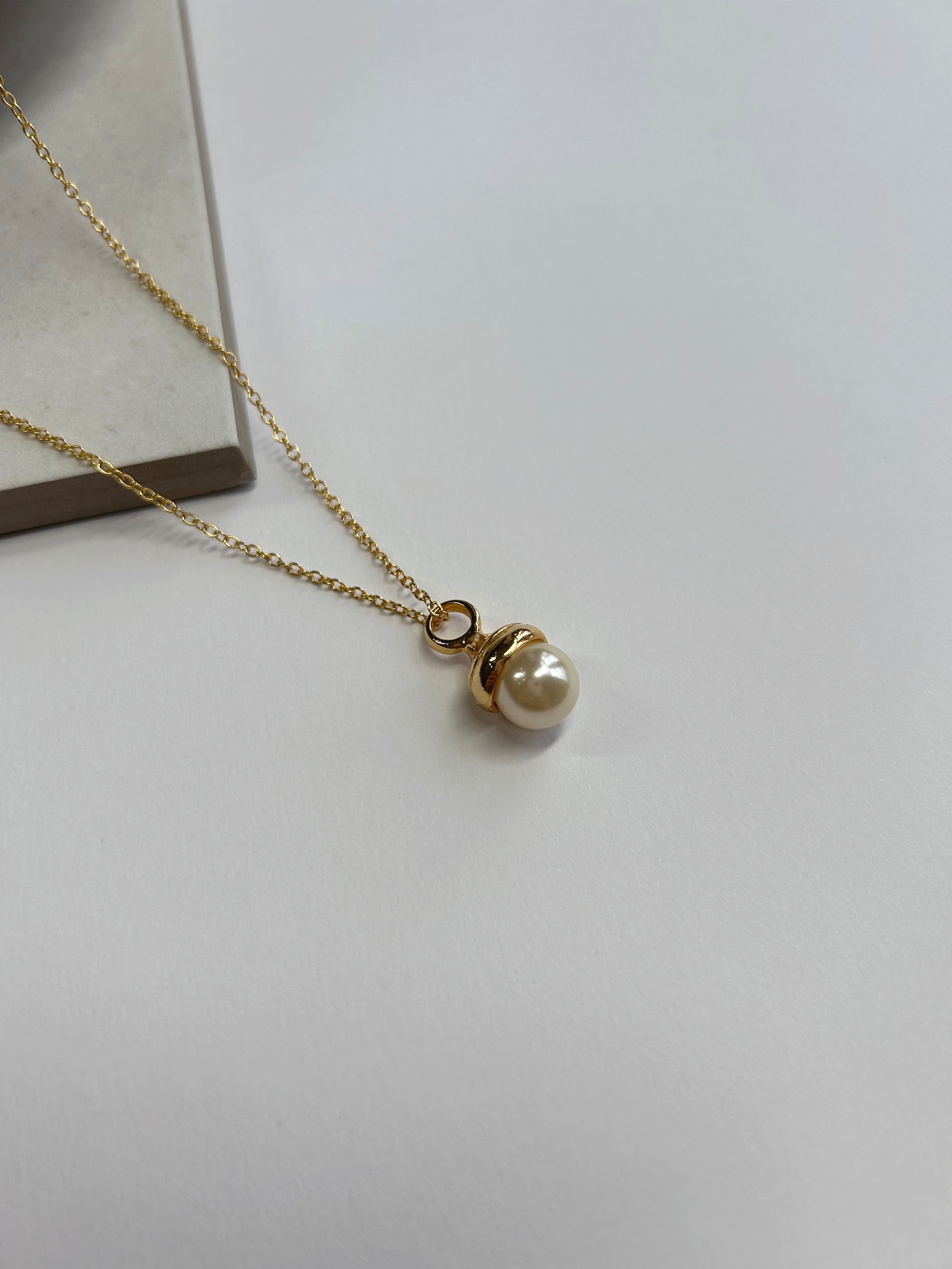 Pearl Drop Pendant Necklace - 18"