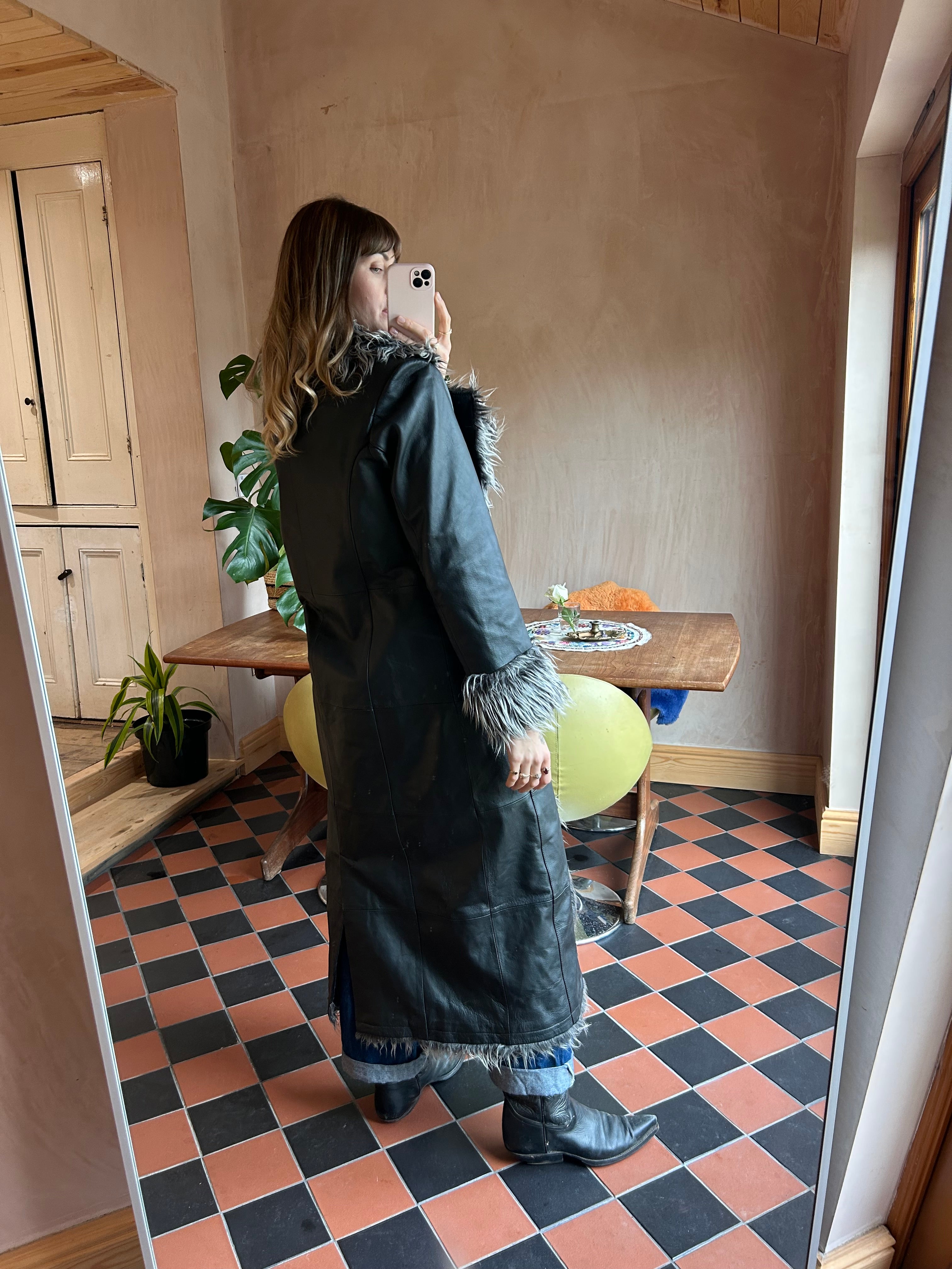 Leather Fur Trim Coat - M