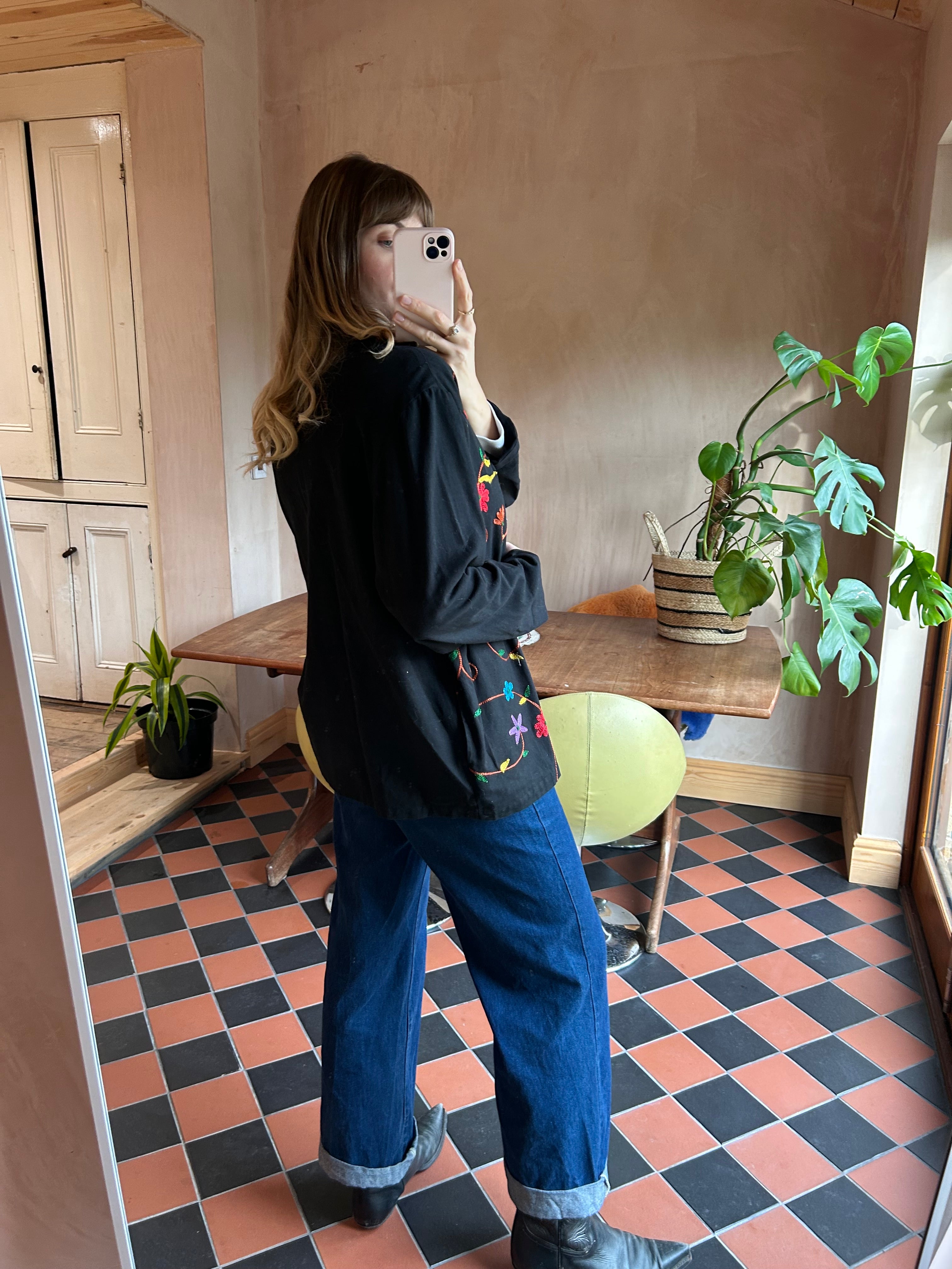 Embroidered jacket - L