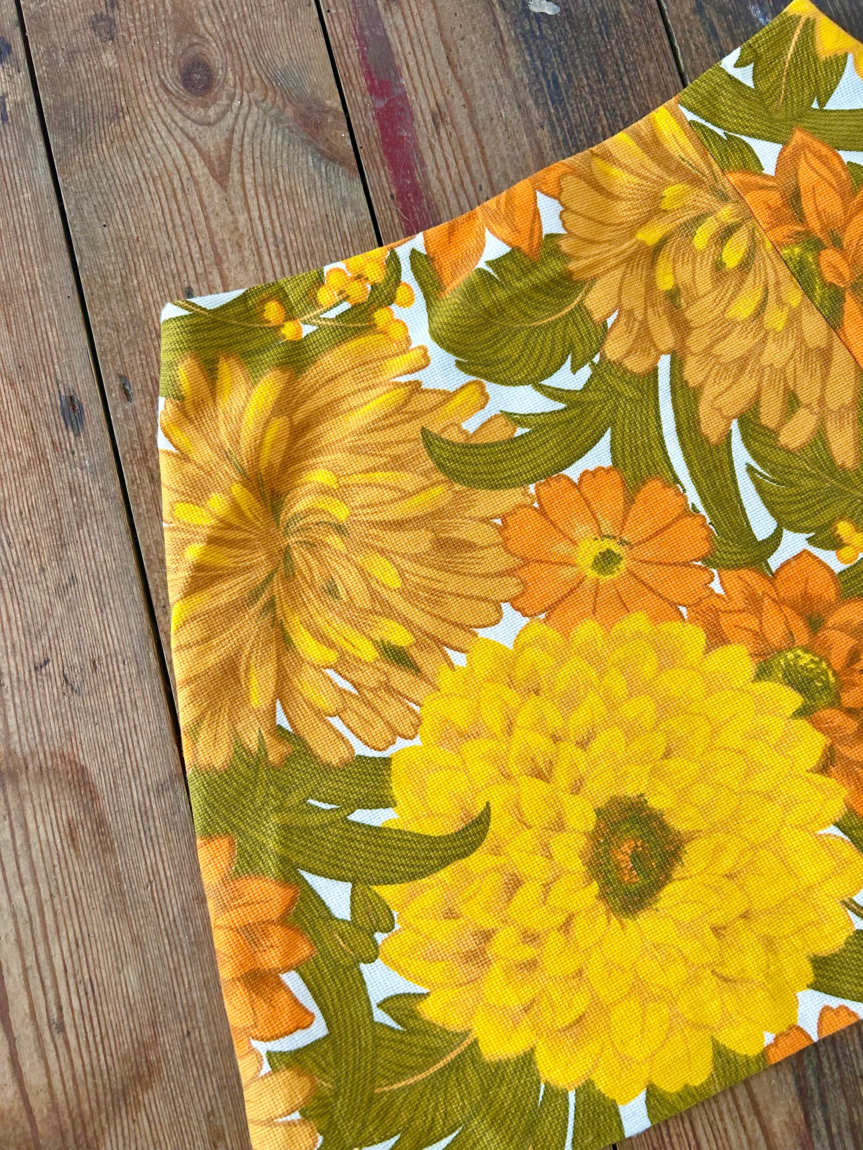 Carnation De'Ville Skirt
