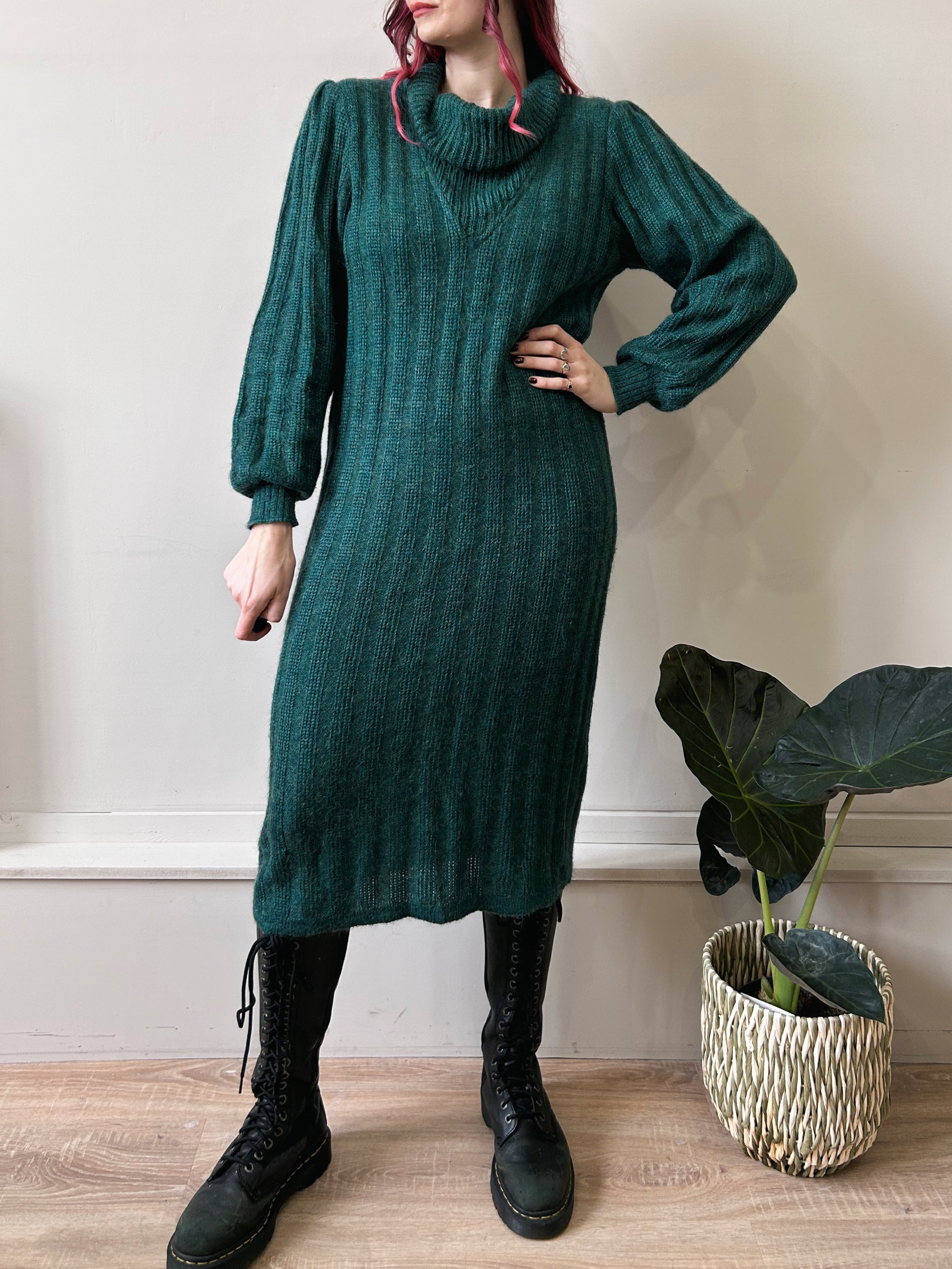 Knitted dress - M