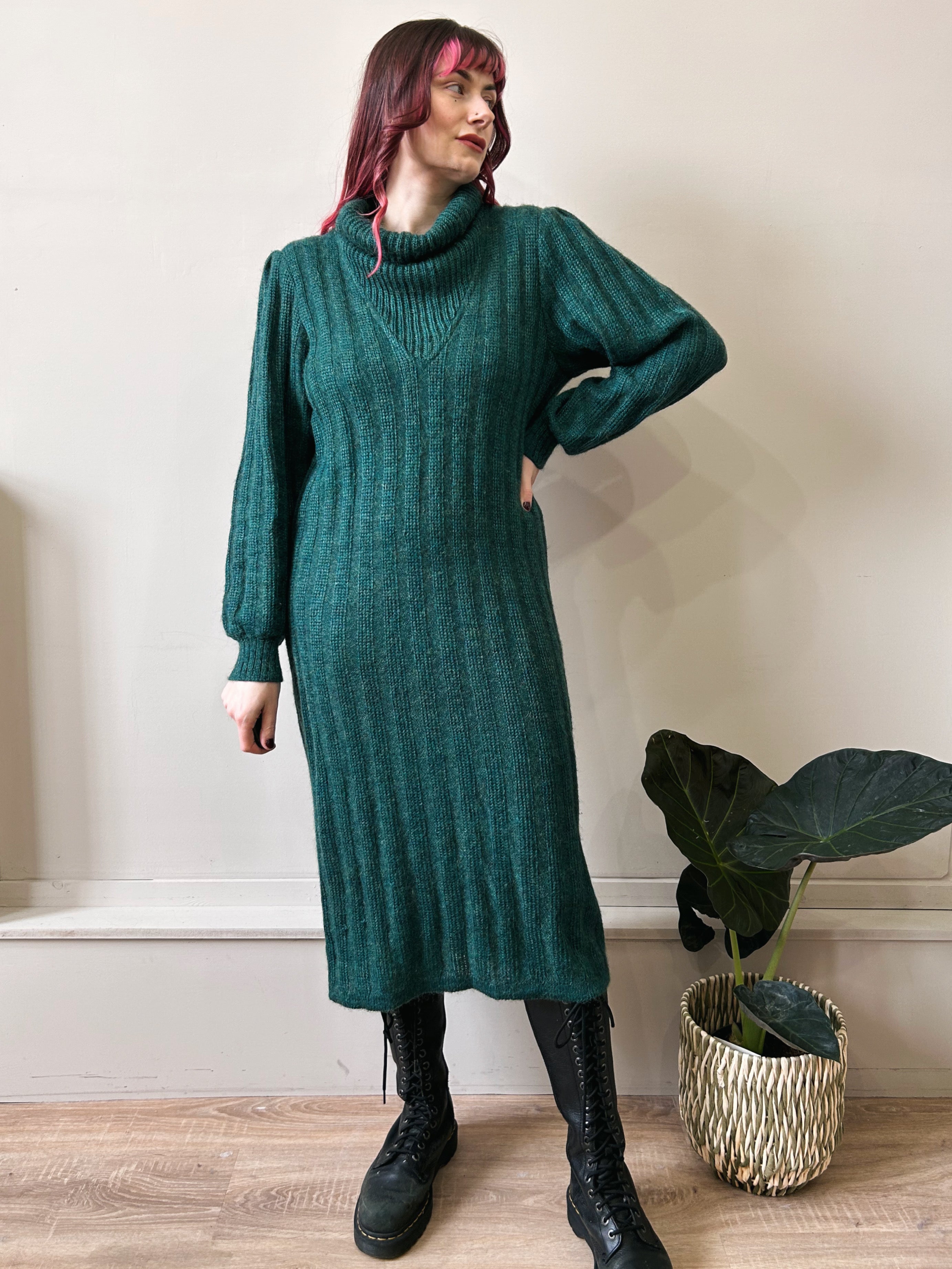 Knitted dress - M