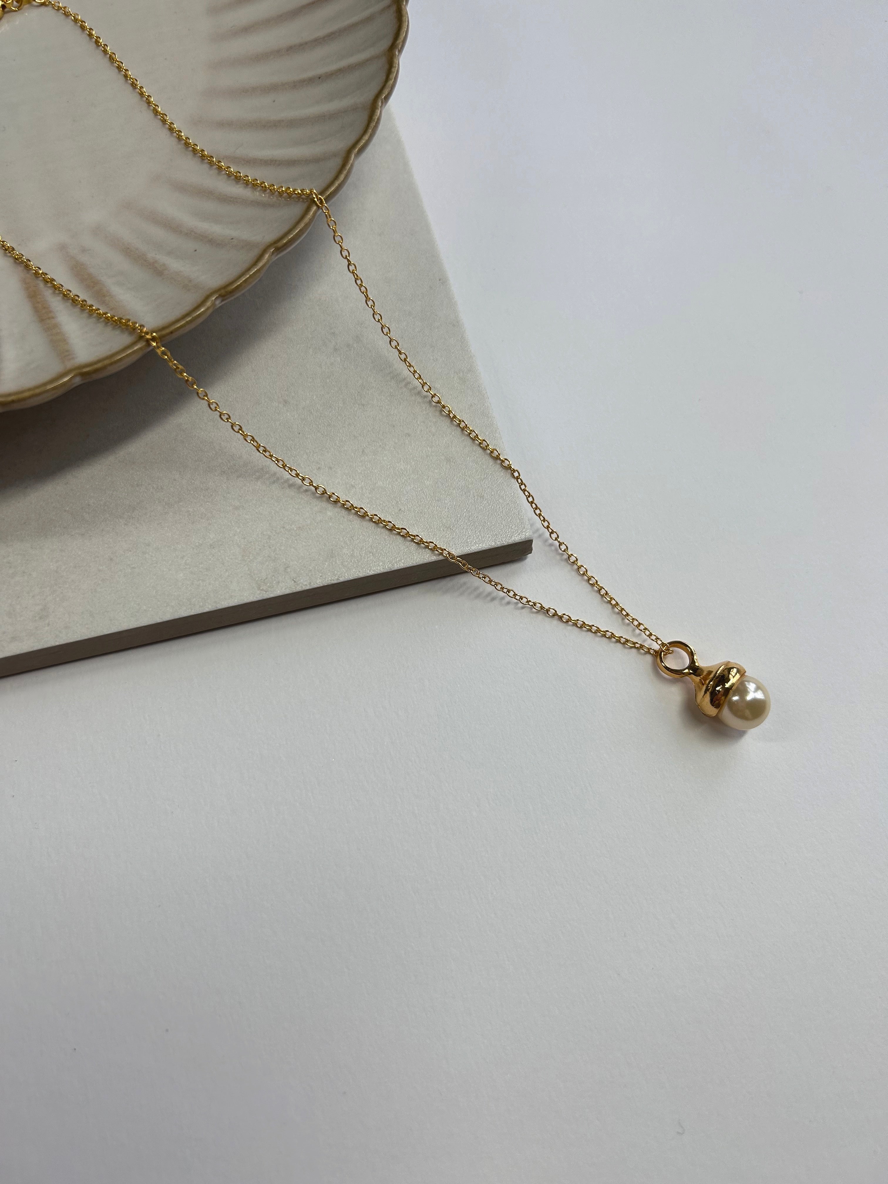 Pearl Drop Pendant Necklace - 18"